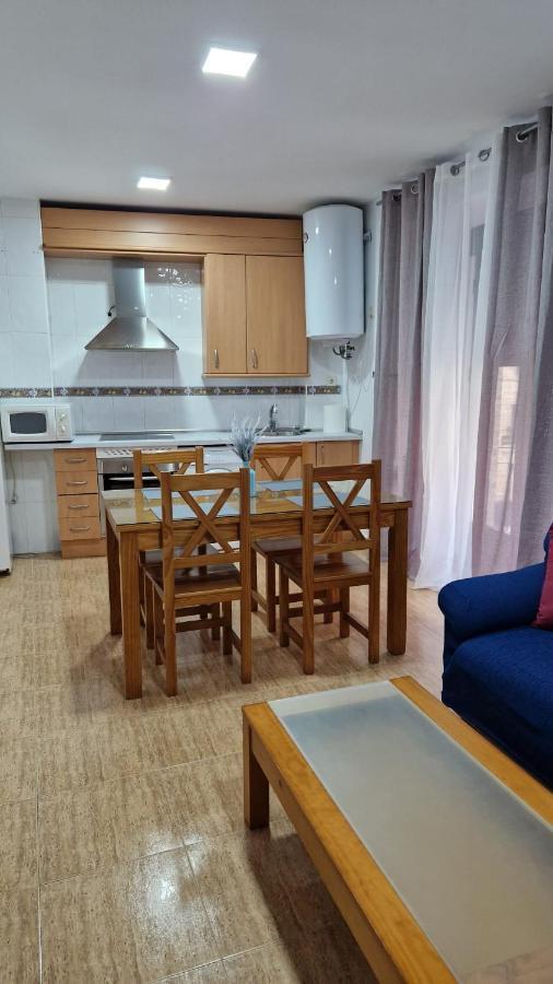 Apartamento Baeza Cozar 1アパートメント エクステリア 写真